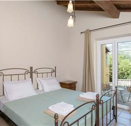 3 bedroom villa with heated pool in Kassiopi, Corfu, sleeps 6